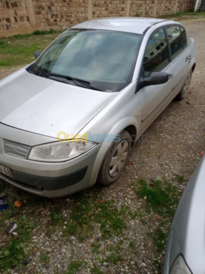 relizane-belassel-bouzegza-algeria-sedan-renault-megane-2-classique-2006