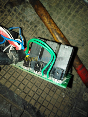 tizi-ouzou-sidi-naamane-algeria-electronics-repair-réparation-carte-électronique