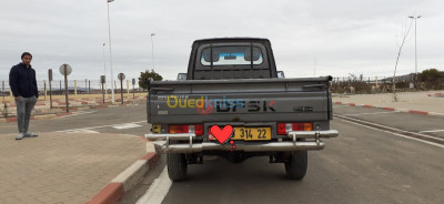 sidi-bel-abbes-telagh-algerie-camionnette-dfsk-mini-truck-2014