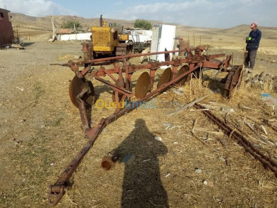 bordj-bou-arreridj-medjana-algerie-tracteurs-10-tg-50-80