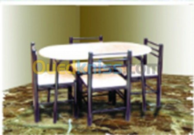 Table Ovale 1m20 x 70 + 4 chaises