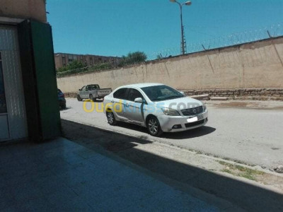 tiaret-algeria-sedan-great-wall-c30-2013