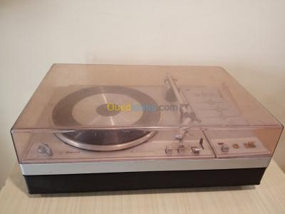 Tourne-disque Philips 660 ZIR