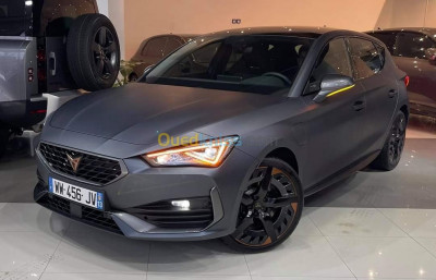 سطيف-الجزائر-سيدان-متوسطة-seat-leon-cupra-r-2021