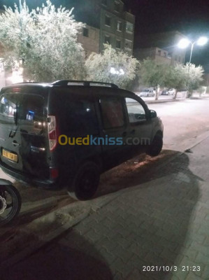 djelfa-algerie-commerciale-renault-kangoo-2014