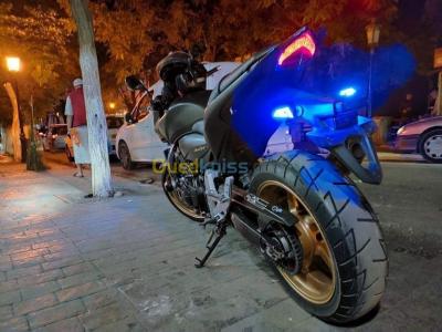 constantine-algerie-motos-scooters-honda-hornet-2015