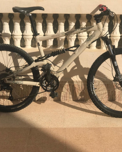 velos-vtt-giant-pistol1-all-mountain-enduro-bike-baba-hassen-alger-algerie