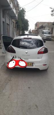 moyenne-berline-renault-megane-3-2013-blakch-touche-yabous-khenchela-algerie