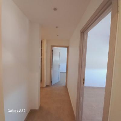 Sell Apartment F4 Alger El achour