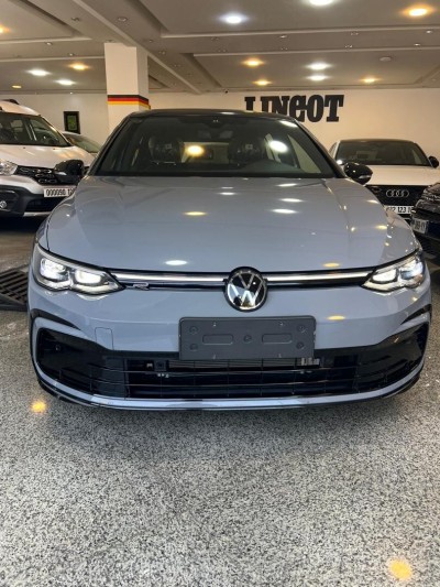 Volkswagen Golf 8 2025 R-Line