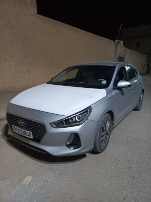 moyenne-berline-hyundai-i30-2018-ouargla-algerie