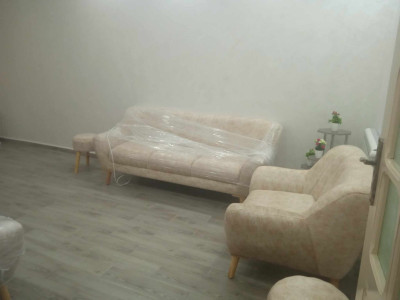 salons-canapes-fauteuil-5-places-etat-1010-bab-el-oued-alger-algerie