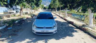 average-sedan-volkswagen-golf-7-2019-start-ain-defla-algeria