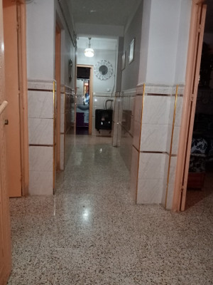 appartement-vente-f3-tlemcen-hennaya-algerie