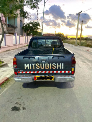 pickup-mitsubishi-l200-2011-doube-cabine-evolution-bouira-algerie