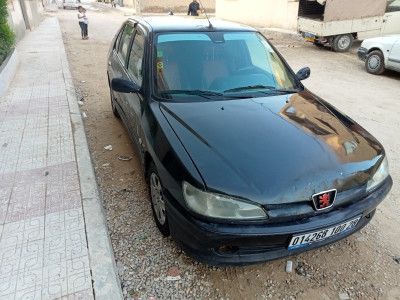 سيارة-صغيرة-peugeot-306-2000-بن-سرور-المسيلة-الجزائر