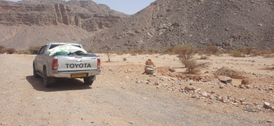 pickup-toyota-hilux-2010-44-reggane-adrar-algerie