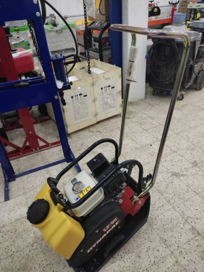 Plaque vibrante DYNAPAC LF90