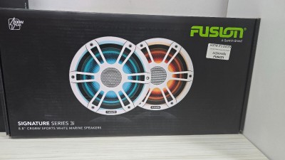 Haut Parleur Marin FUSION SIGNATURE 3I 8.8" LED CRGBW BLANC 