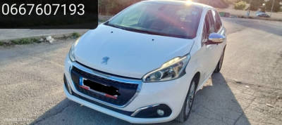 citadine-peugeot-208-2015-allure-facelift-khenchela-algerie