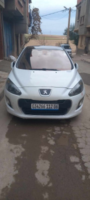 moyenne-berline-peugeot-308-2012-ain-arnat-setif-algerie