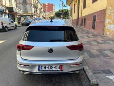 automobiles-volkswagen-golf-8-2022-active-oran-algerie