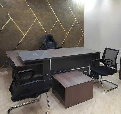 BUREAU SPACIEUX AVEC  RETOUR ET CAISSON DE 3 TIROIRS