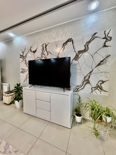 بيع شقة 4 غرف وهران بئر الجير