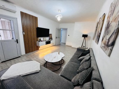 بيع شقة 4 غرف وهران وهران