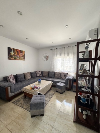 بيع شقة 4 غرف وهران بئر الجير