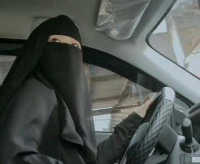 transport-chauffeurs-chauffeur-femme-bir-mourad-rais-alger-algerie