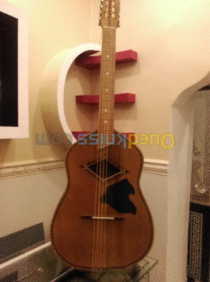 mandola-tres-belle-guitare-mandole-ain-benian-algiers-algeria
