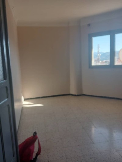 كراء شقة 3 غرف بجاية بجاية