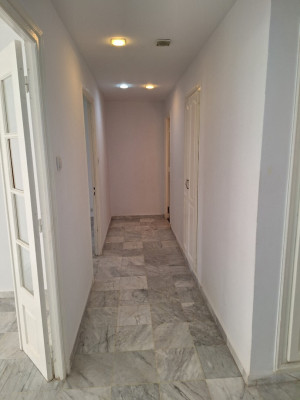 appartement-vente-f3-alger-said-hamdine-algerie