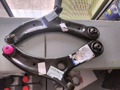 Bras de force Creta Originaux