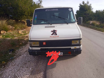 microbus-j5-1994-el-khroub-constantine-algeria