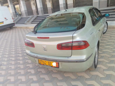 automobiles-renault-laguna-2-2001-لاتوت-6-فيتاس-bougara-blida-algerie