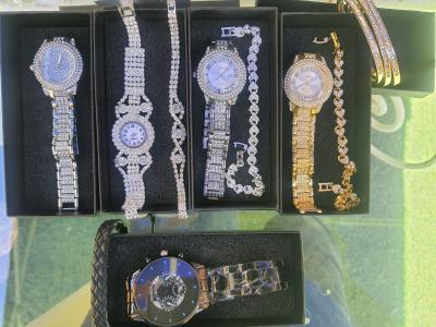 original-pour-femmes-montres-tres-belles-dely-brahim-alger-algerie