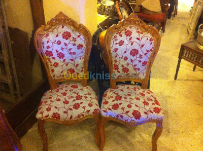 2 chaises en hêtre  style Louis XV