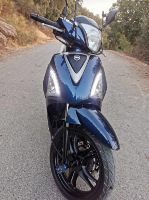 motos-et-scooters-sim-sti-2023-menaceur-tipaza-algerie