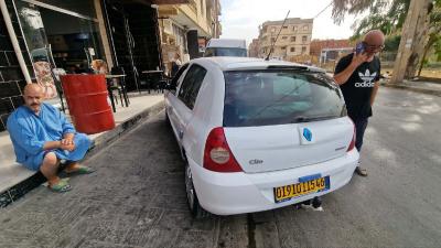 سيارات-renault-clio-campus-2015-عين-الاربعاء-تيموشنت-الجزائر