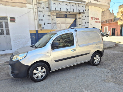 voitures-renault-kangoo-2014-ain-temouchent-algerie