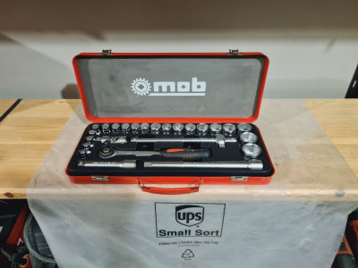 MOB Coffret métal de douilles 25 pièces 1/2" 6 pans (Germany)
