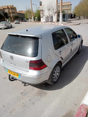 average-sedan-volkswagen-golf-4-2002-bordj-bou-arreridj-algeria