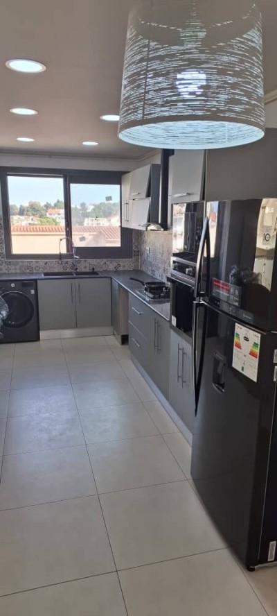 Rent Apartment F4 Alger Hydra