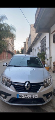 cars-symbole-2021-bon-etat-belouizdad-algiers-algeria
