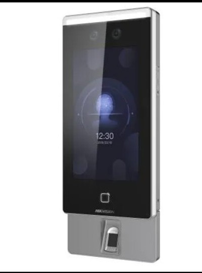 Terminal de contrôle d'accès biométrique par reconnaissance faciale HikVision DS-K1T671MF