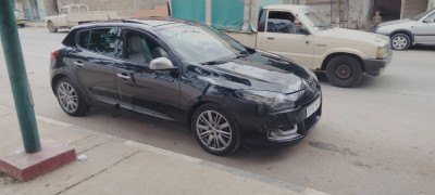 voitures-renault-megane-3-2013-oulhaca-el-gheraba-ain-temouchent-algerie