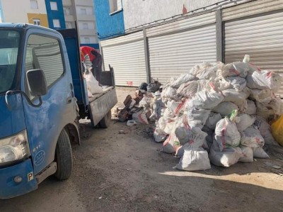 Transport Et Evacuation Gravats Des Gravats. Nettoyage T. Tout Type De Déchet Avec Main D'oeuvre