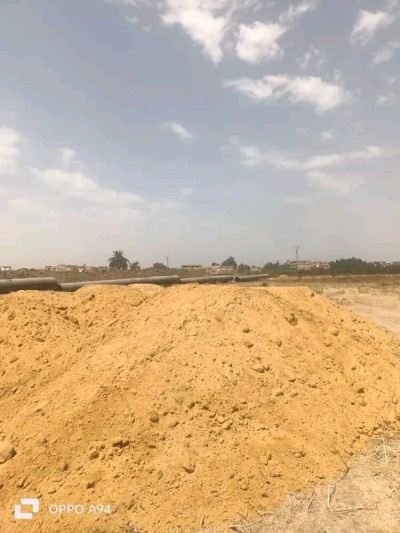 Sable mort bon Qualité avec livraison  Sable mort pour tuyauterie  Disponible camion 14m3